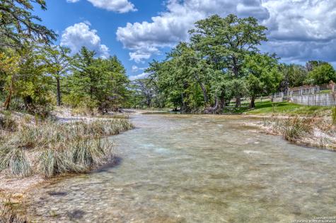 216 Skipping Stone Concan TX 78838