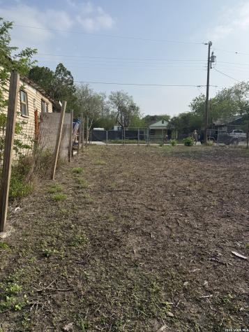 3107 Saunders Avenue San Antonio TX 78207