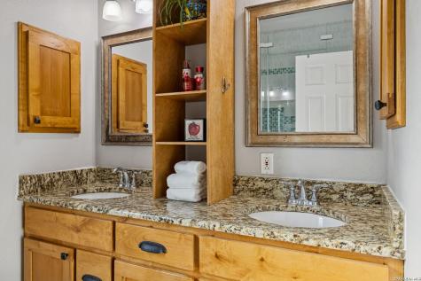 515 Valley Ridge Canyon Lake TX 78133