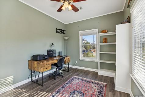 515 Valley Ridge Canyon Lake TX 78133