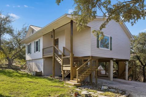 515 Valley Ridge Canyon Lake TX 78133