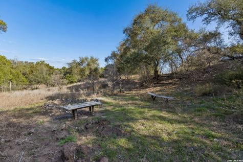 515 Valley Ridge Canyon Lake TX 78133