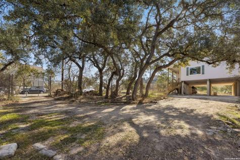 515 Valley Ridge Canyon Lake TX 78133
