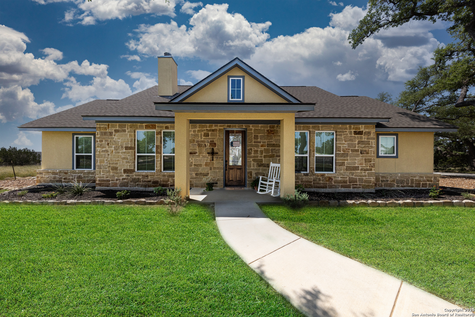 200 S Calvin Barrett Blanco TX 78606