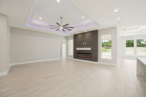 220 County Road 6864 Natalia TX 78059