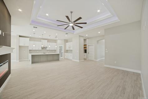 220 County Road 6864 Natalia TX 78059