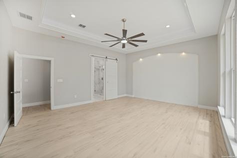 220 County Road 6864 Natalia TX 78059