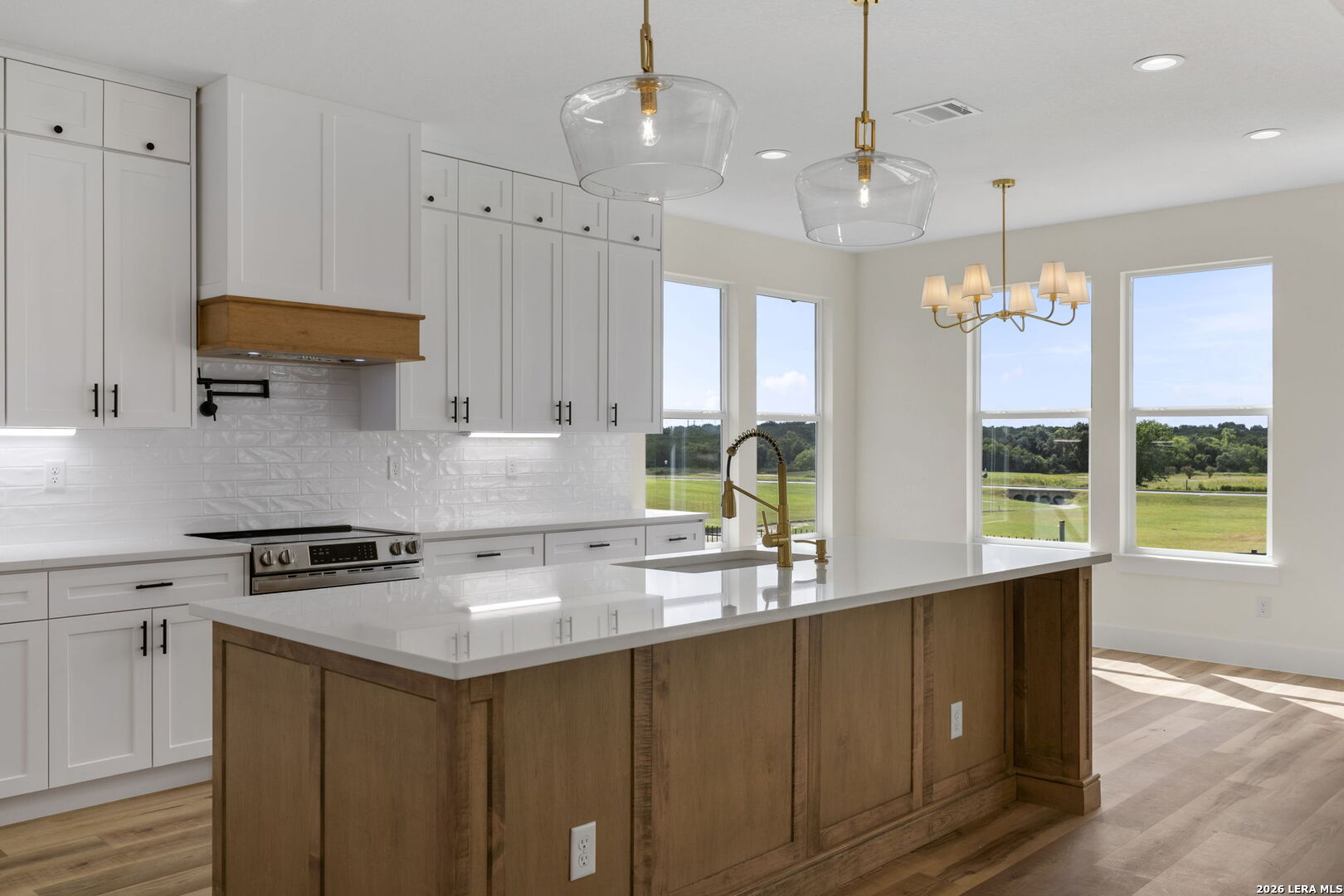 165 Whitewing Way Floresville TX 78114