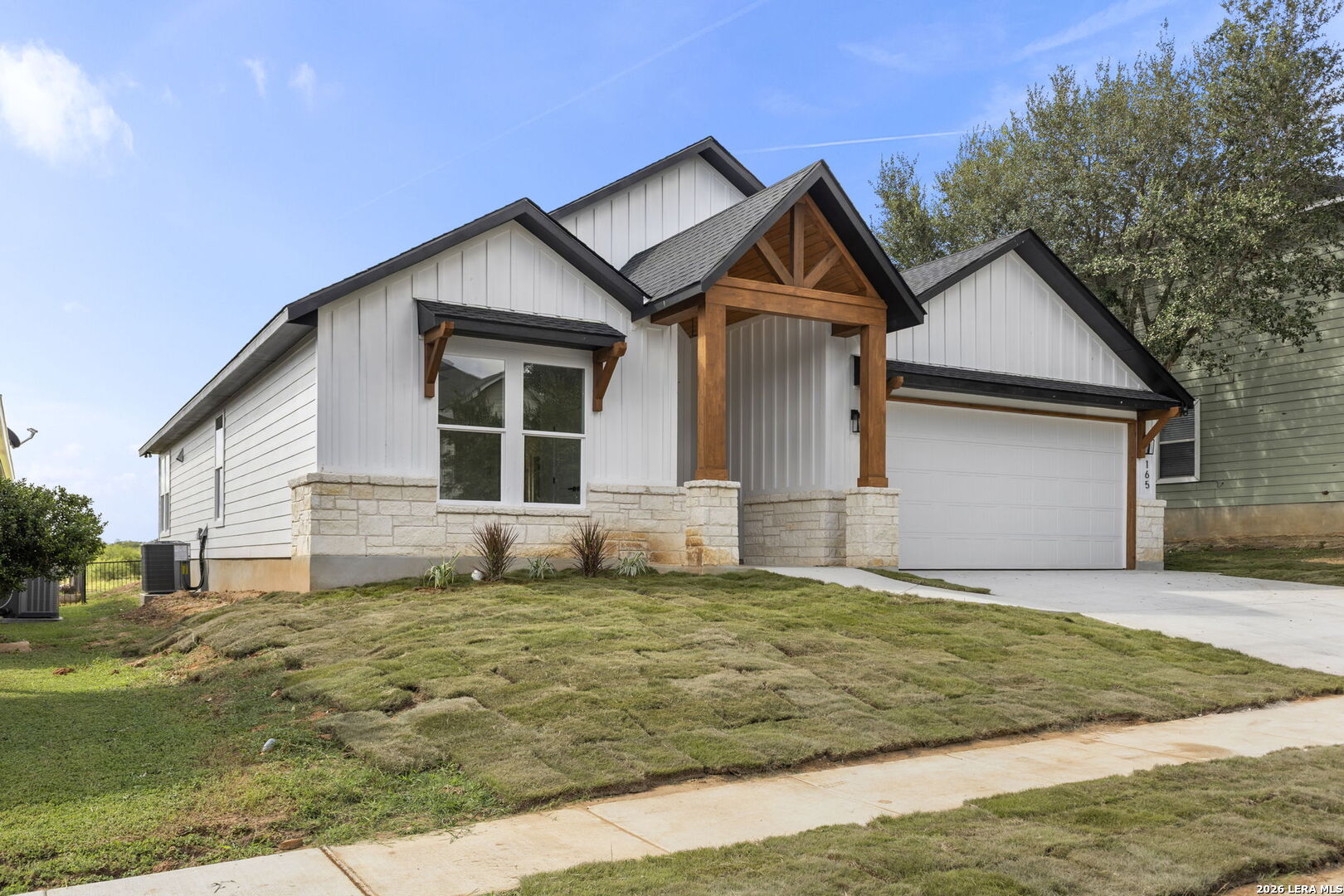165 Whitewing Way Floresville TX 78114
