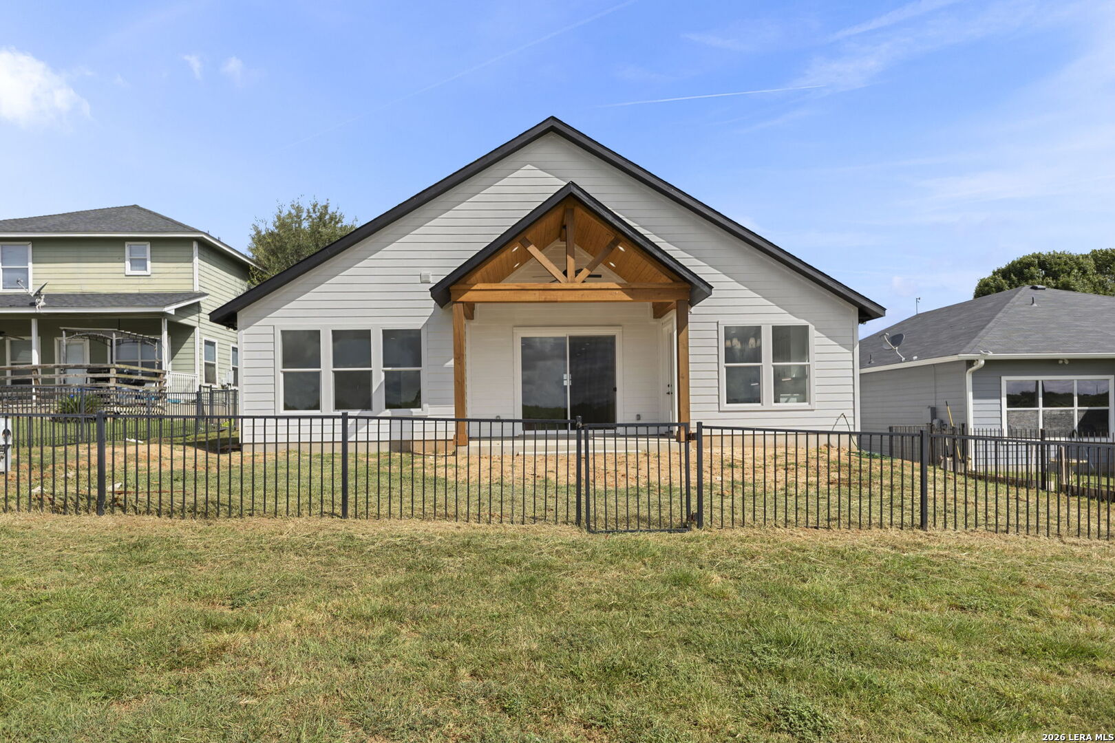 165 Whitewing Way Floresville TX 78114
