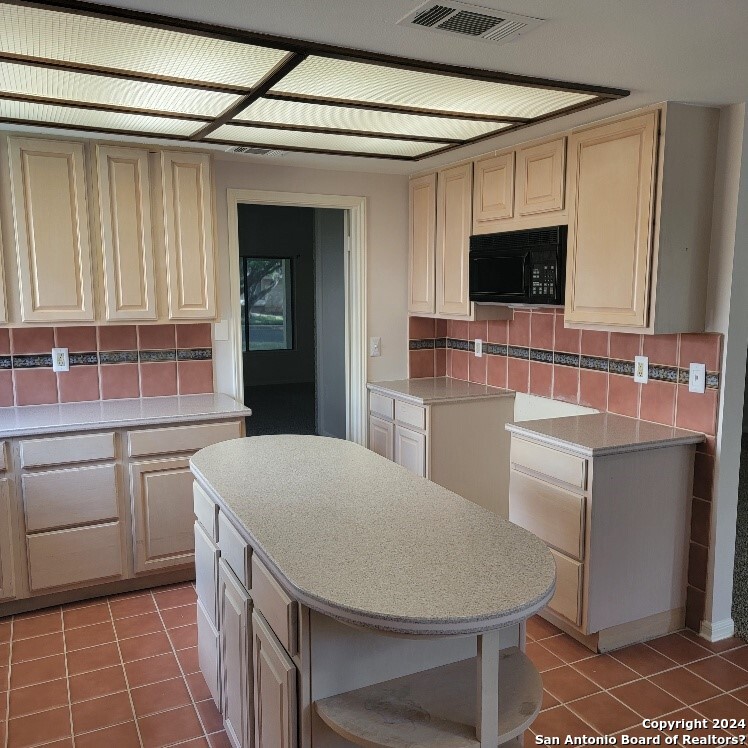 6310 Red Fox San Antonio TX 78247
