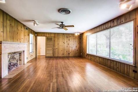 345 Burr Road Terrell Hills TX 78209