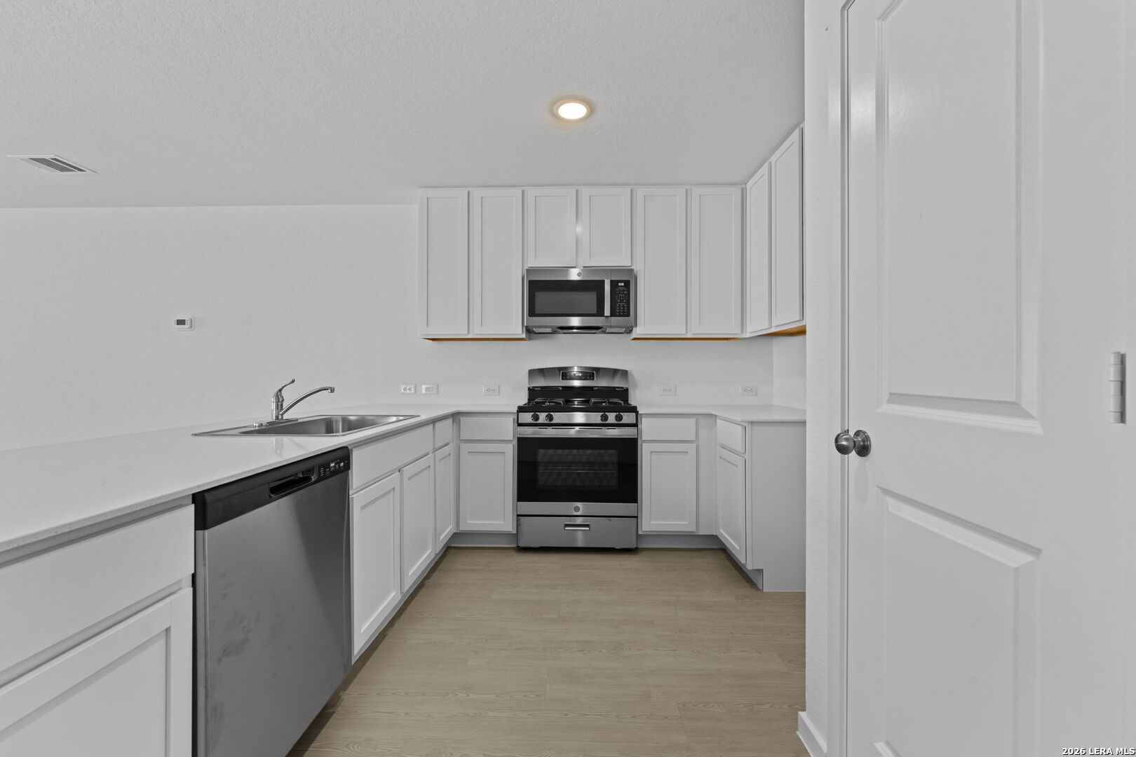 14907 Warwick Shire San Antonio TX 78254