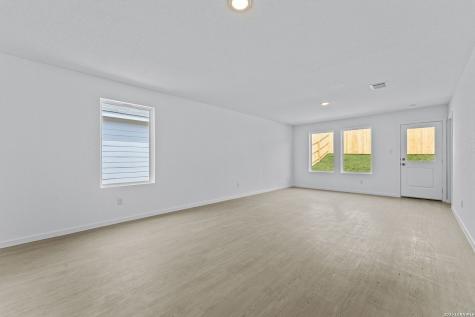 14907 Warwick Shire San Antonio TX 78254