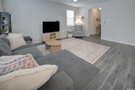 152 Honey Oak Lane New Braunfels TX 78130