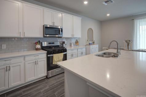 152 Honey Oak Lane New Braunfels TX 78130