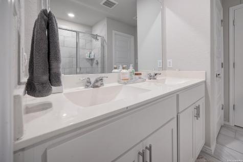 152 Honey Oak Lane New Braunfels TX 78130
