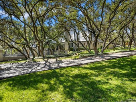 7 Lazy Hollow San Antonio TX 78230