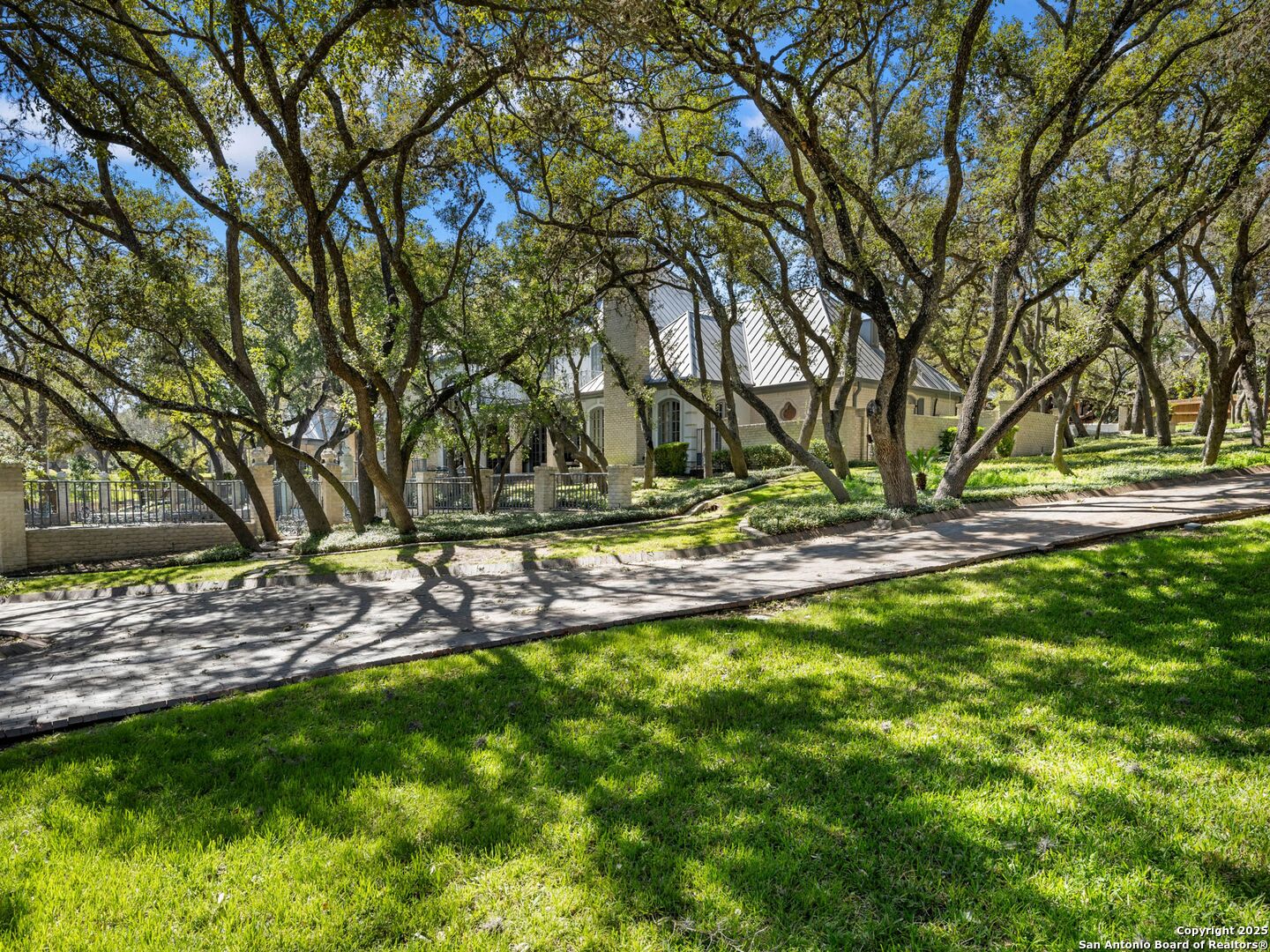 7 Lazy Hollow San Antonio TX 78230