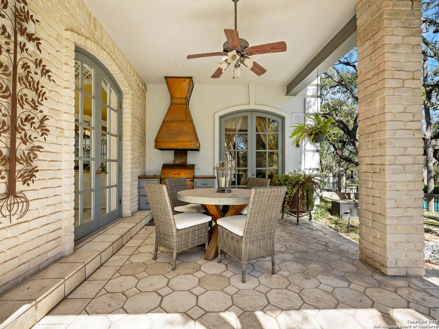 7 Lazy Hollow San Antonio TX 78230