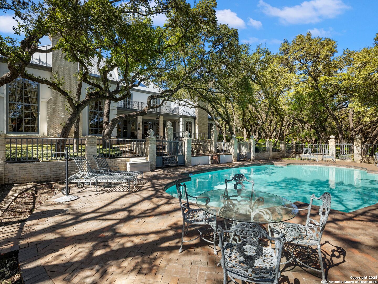 7 Lazy Hollow San Antonio TX 78230