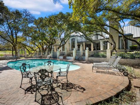 7 Lazy Hollow San Antonio TX 78230