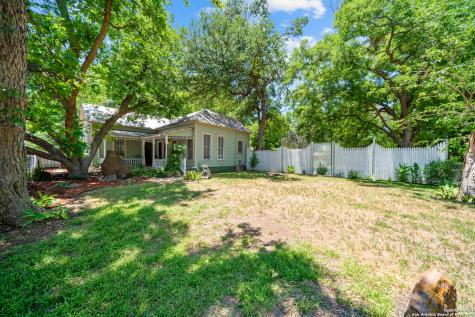 347 E Commerce Street New Braunfels TX 78130
