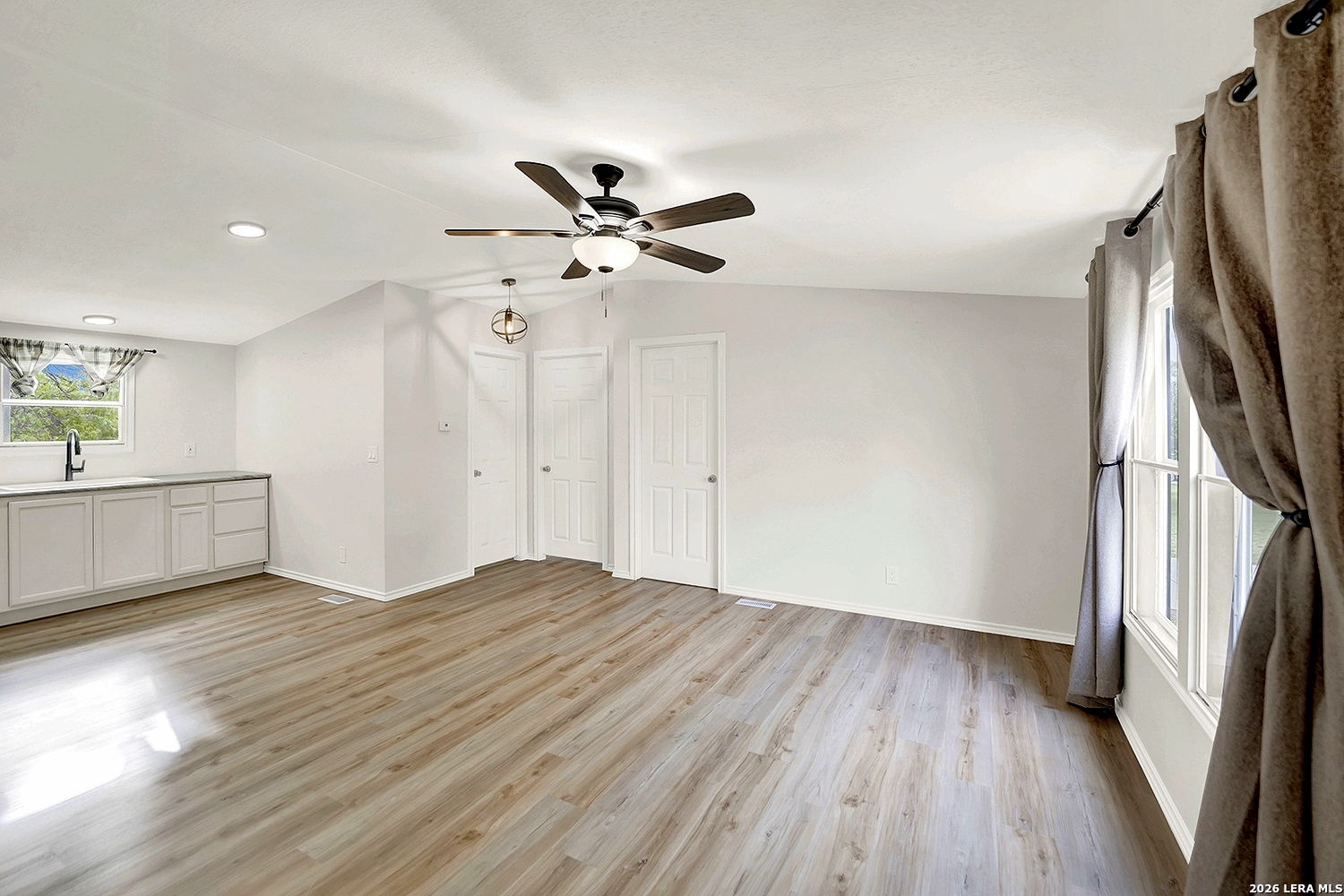 105 Pioneer Home Seguin TX 78155