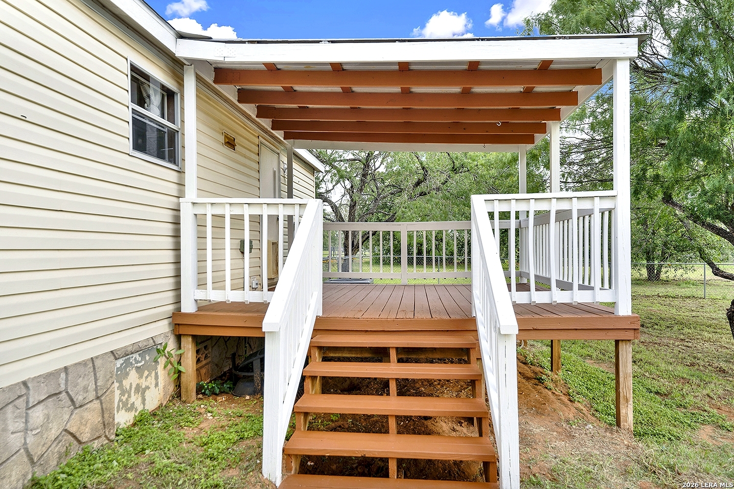 105 Pioneer Home Seguin TX 78155