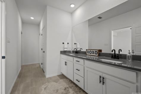 421 Jacks Place Seguin TX 78155