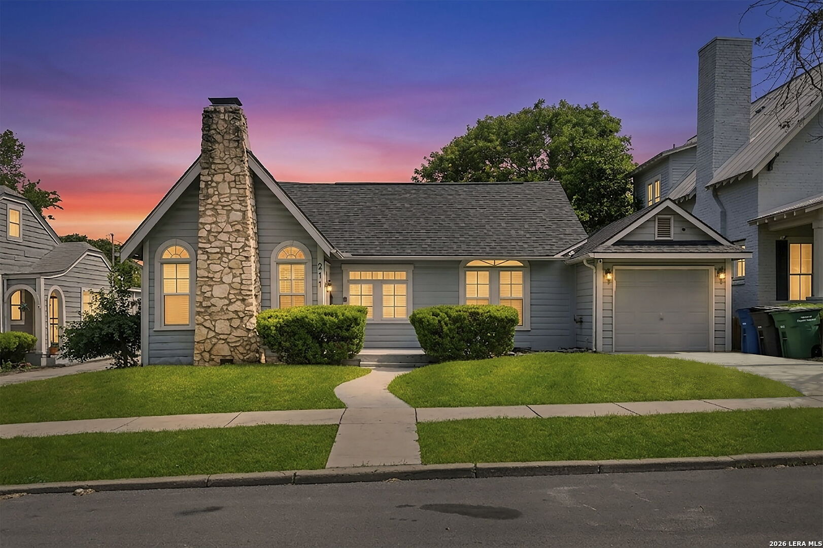 211 W Norwood Court San Antonio TX 78212
