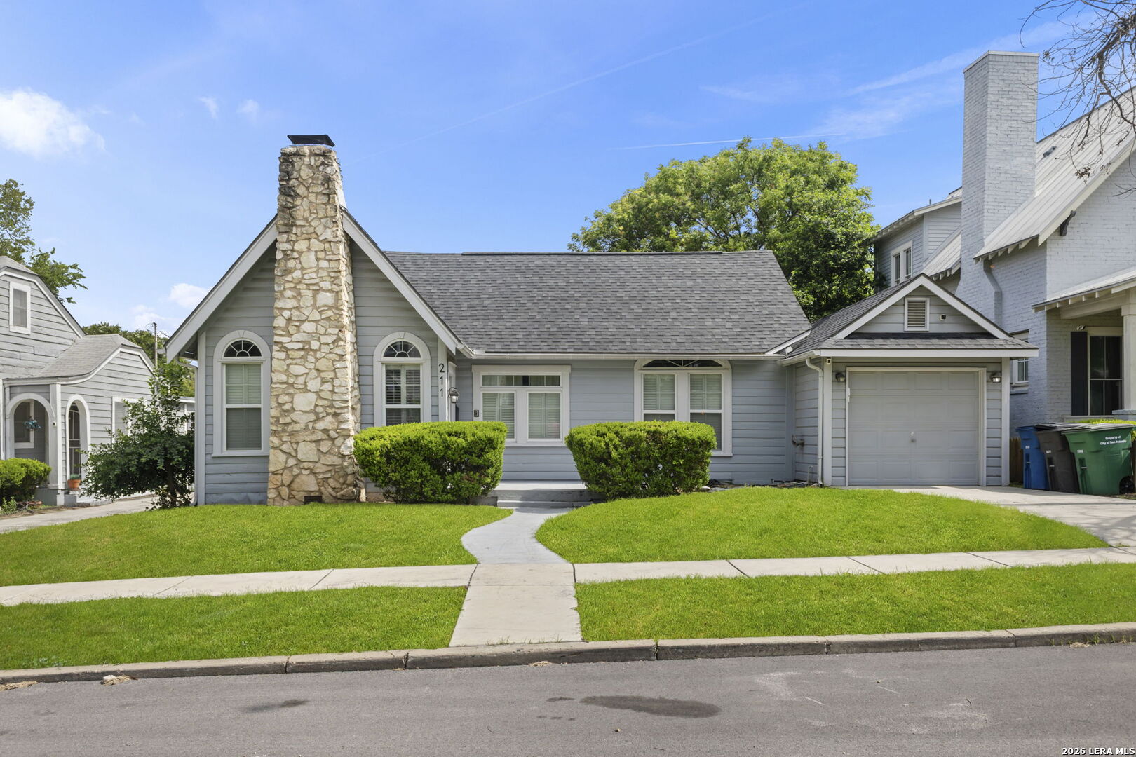 211 W Norwood Court San Antonio TX 78212