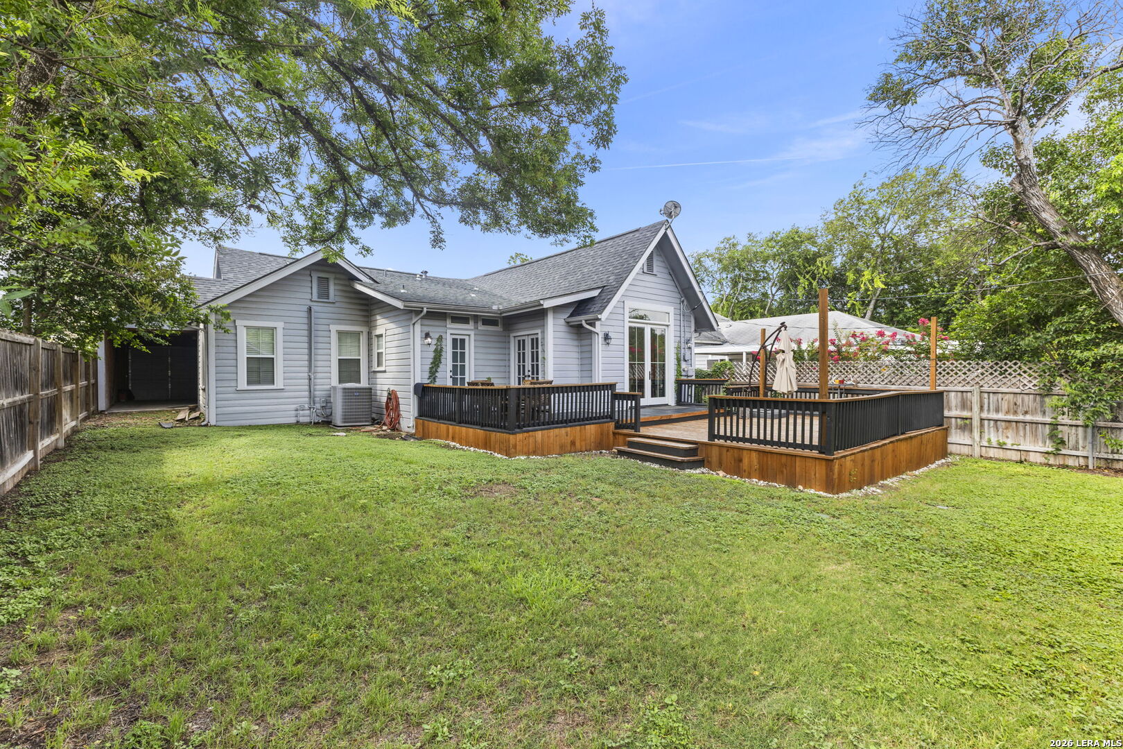 211 W Norwood Court San Antonio TX 78212