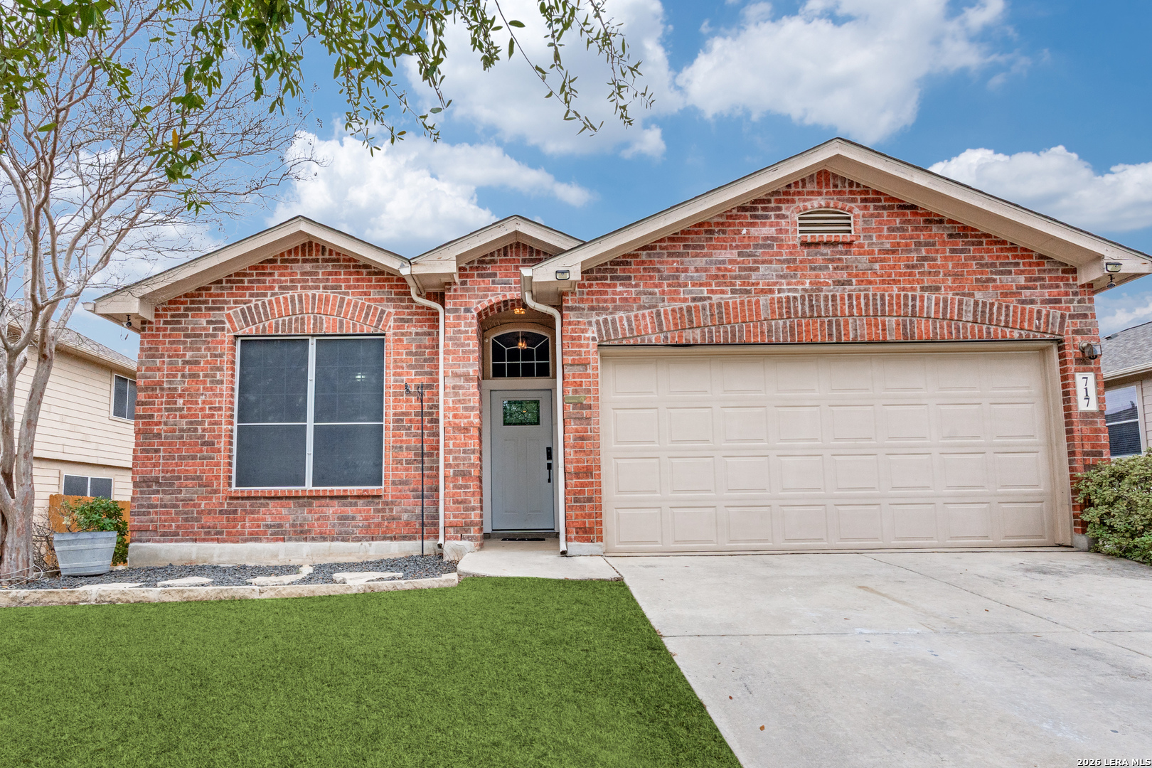 717 Fountain Gate Schertz TX 78108