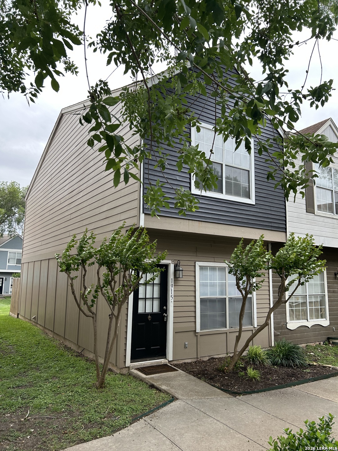 1915 Crossgate Park San Antonio TX 78247