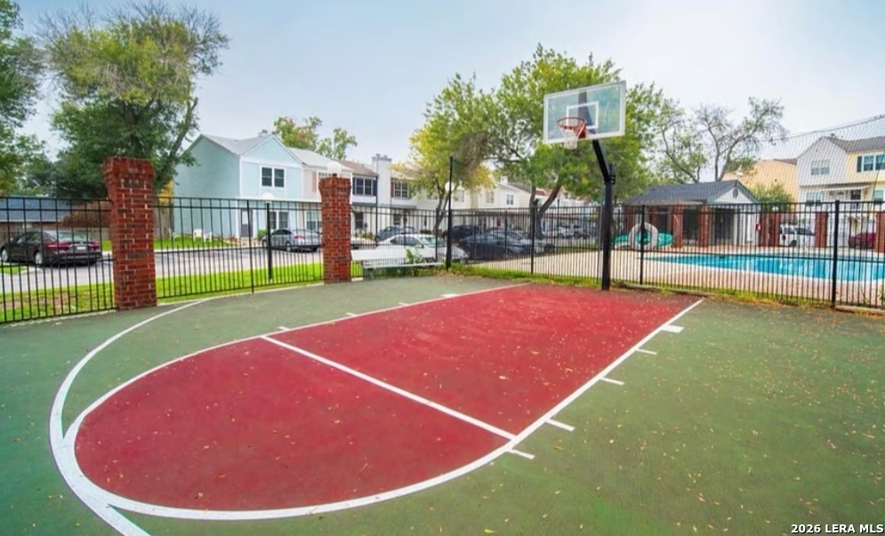 1915 Crossgate Park San Antonio TX 78247