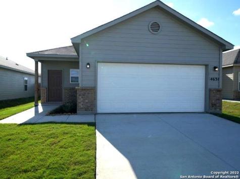 14631 Stirrup Trace Elmendorf TX 78112