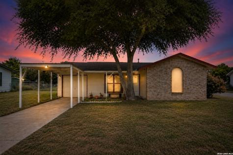 4802 Castle Bridge San Antonio TX 78218