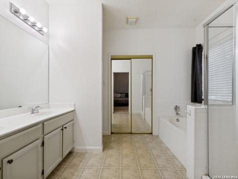 7930 Viking Trail San Antonio TX 78250