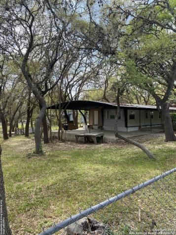 744 Grandview Bend Canyon Lake TX 78133