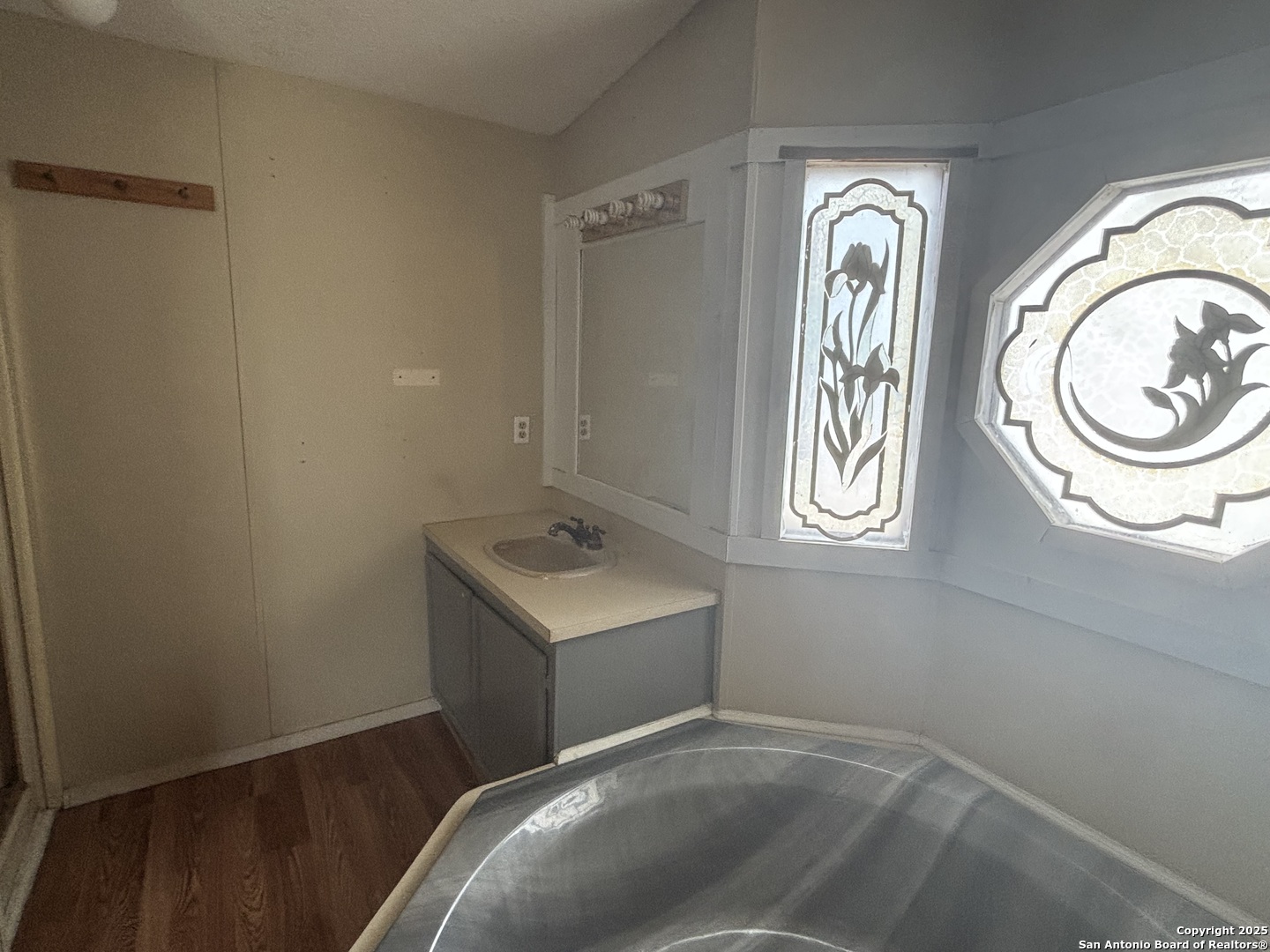 7714 Whartons Dock Bandera TX 78003