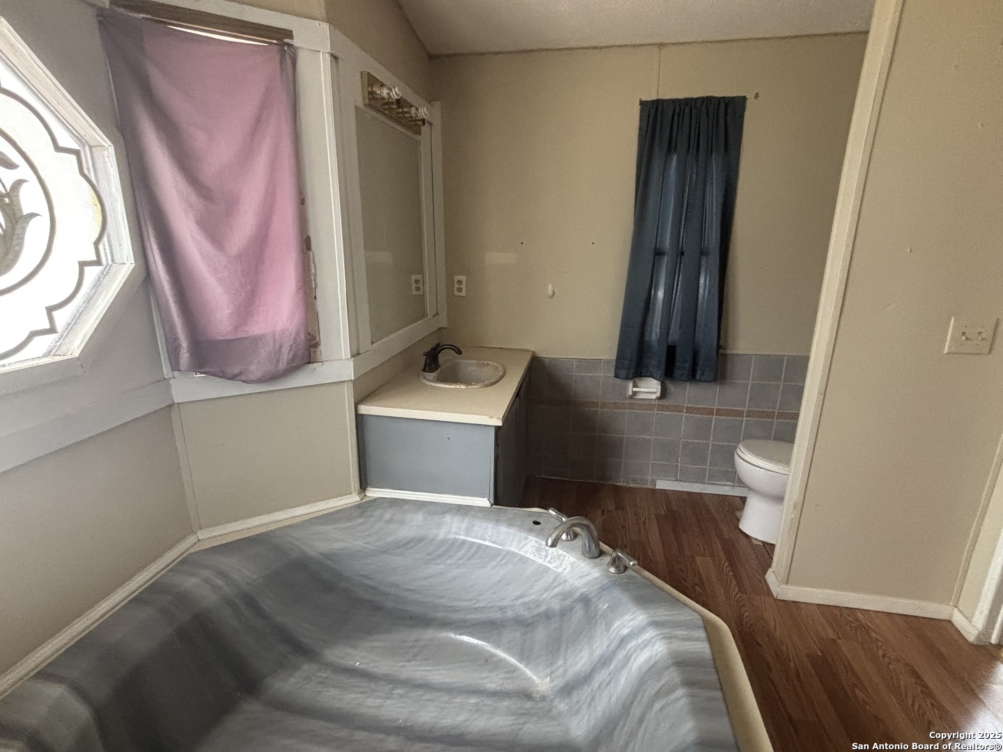 7714 Whartons Dock Bandera TX 78003