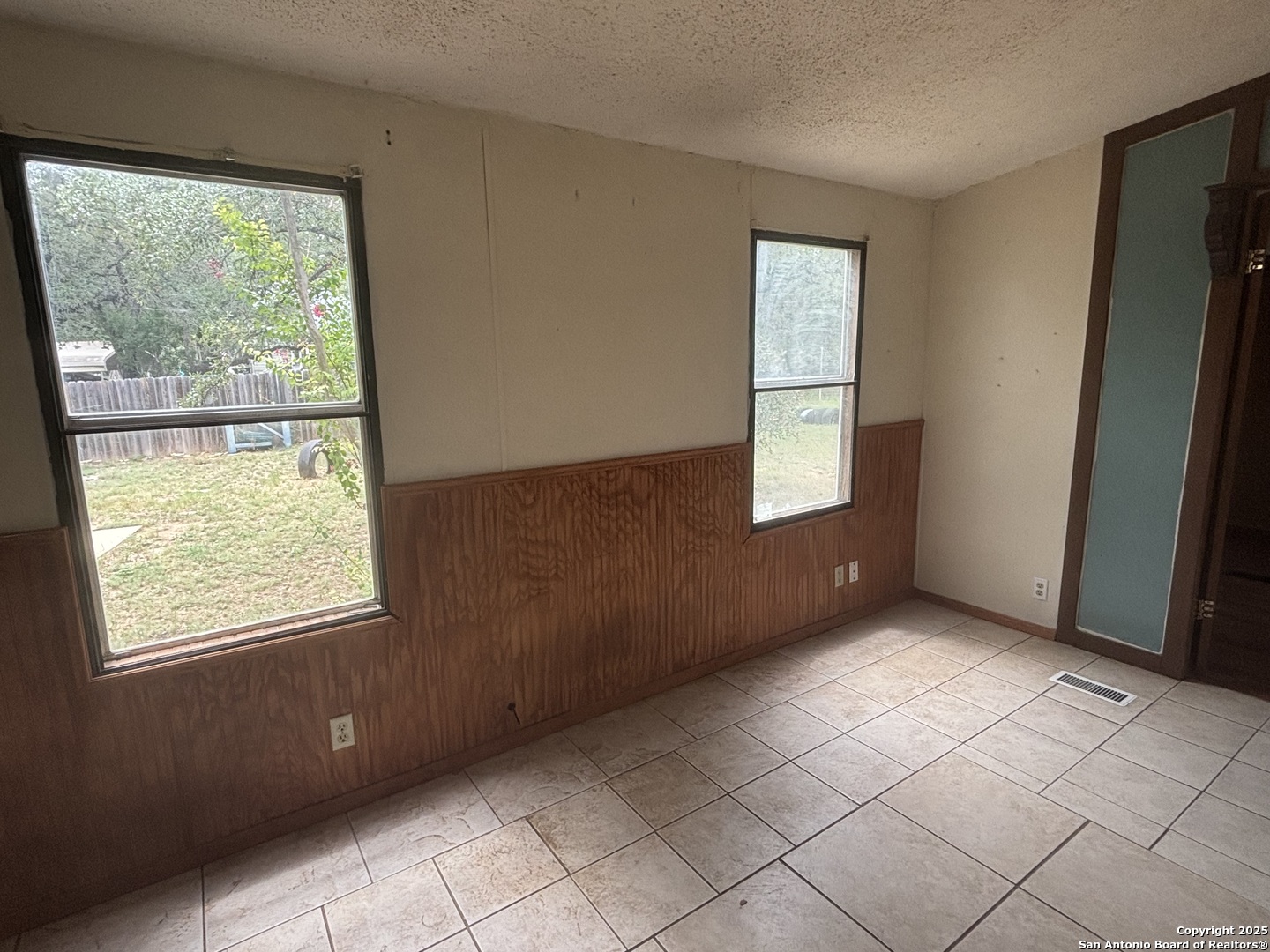 7714 Whartons Dock Bandera TX 78003