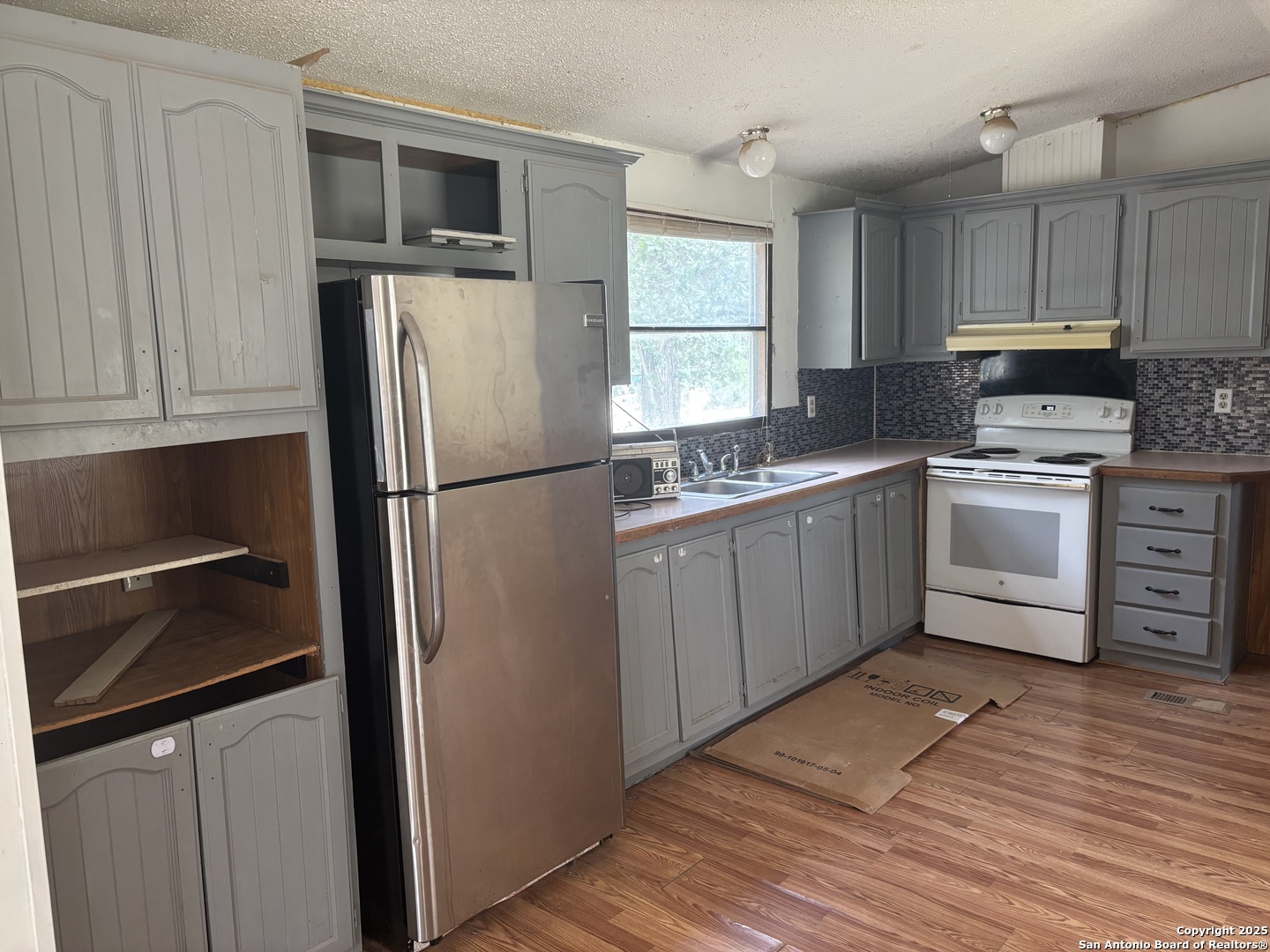 7714 Whartons Dock Bandera TX 78003