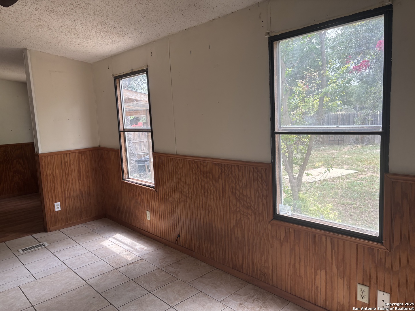 7714 Whartons Dock Bandera TX 78003