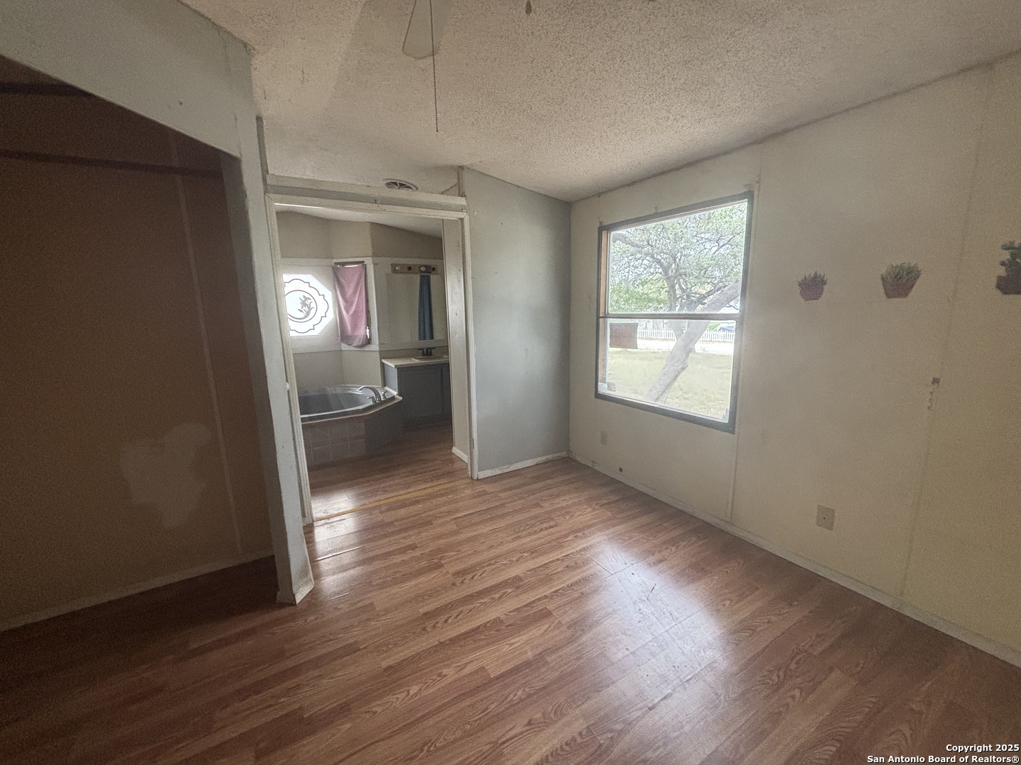 7714 Whartons Dock Bandera TX 78003