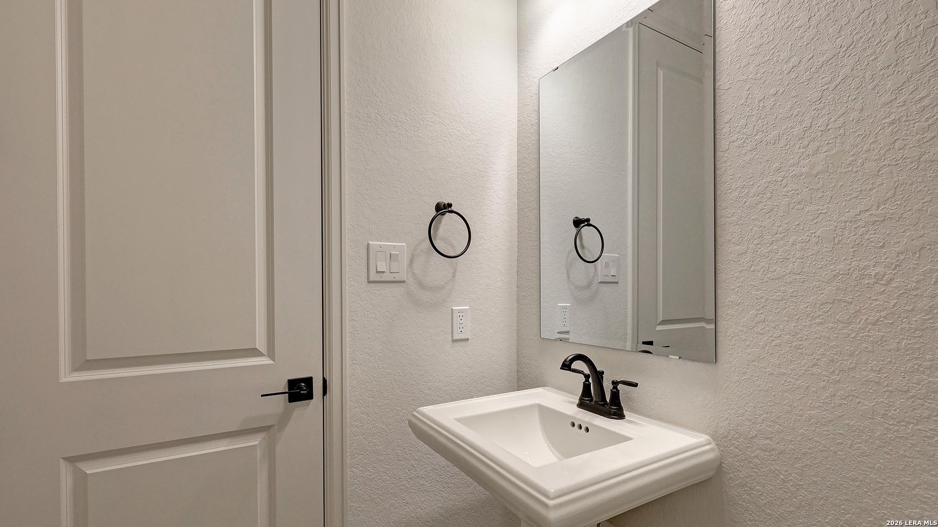 327 Haby Hill San Antonio TX 78253