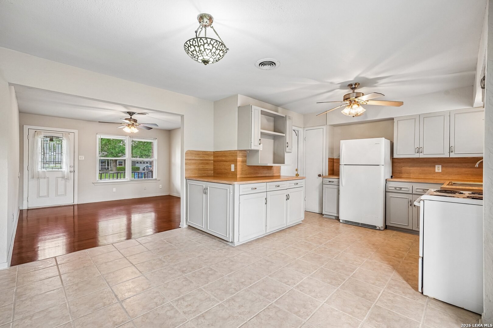 215 Hialeah Avenue San Antonio TX 78218