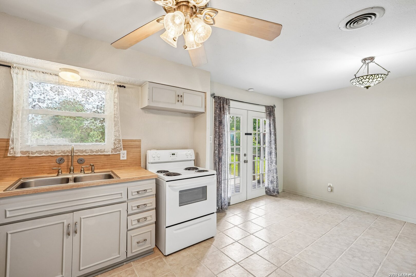 215 Hialeah Avenue San Antonio TX 78218