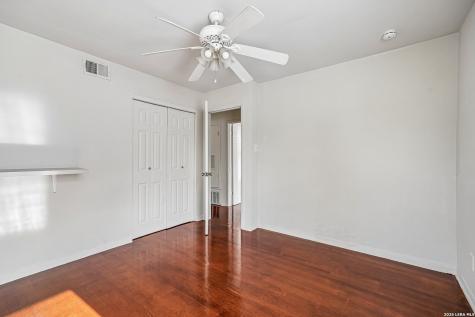 215 Hialeah Avenue San Antonio TX 78218